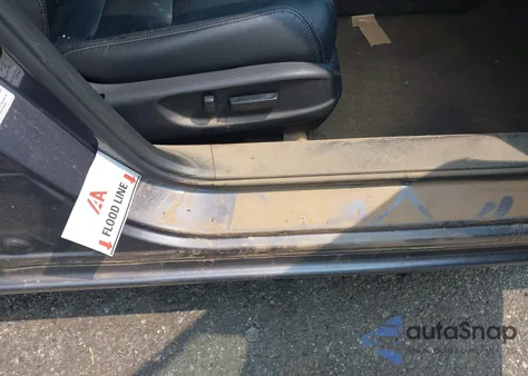 2013 Honda Accord Ex-L V-6 z USA, uszkodzony, nr VIN 1HGCR3F85DA037743